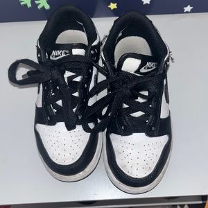 Toddler Pandas 🐼 sneaker. Nike dunks.
